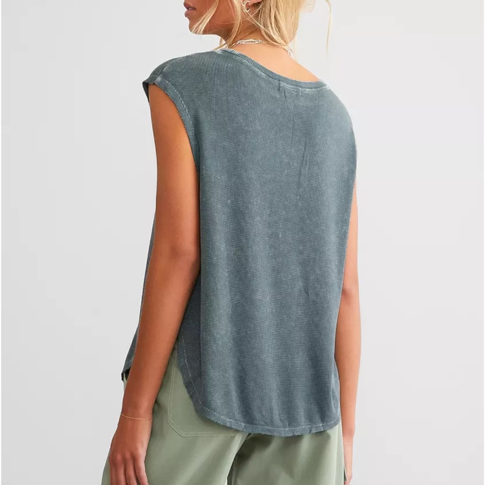 Tank top - Picture 5 of 5
